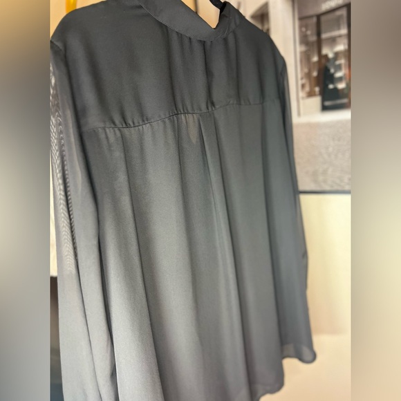 Button down shirt bundle - Picture 4 of 16